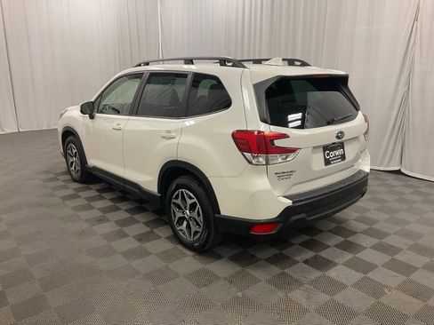 Used 2023 Subaru Forester Premium image 4