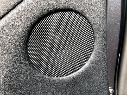 Used 2024 Tesla Model Y Long Range image 36