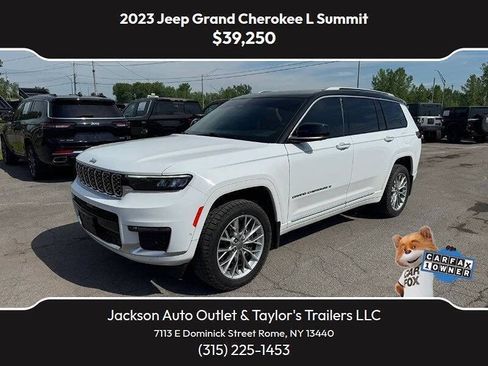 Used 2023 Jeep Grand Cherokee L Summit w/ Luxury Tech Group V AWD/4WD image 1