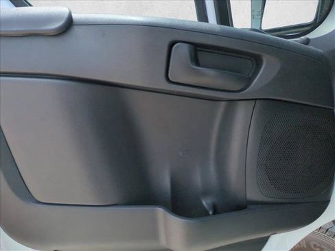 Used 2023 RAM ProMaster 1500 w/ Driver Convenience Group FWD image 11