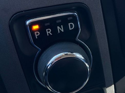 Used 2017 RAM 1500 Express w/ Express Value Package image 39