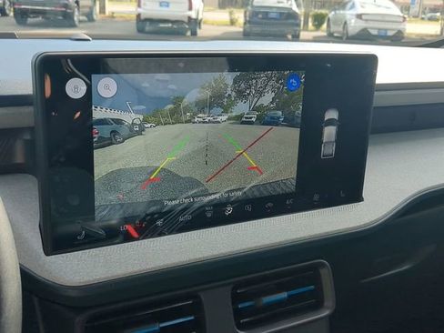 New 2025 Ford Maverick XLT w/ XLT Luxury Package image 10