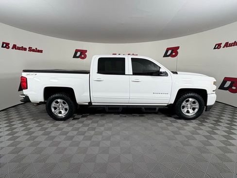 Used 2018 Chevrolet Silverado 1500 LT w/ All Star Edition AWD/4WD image 8