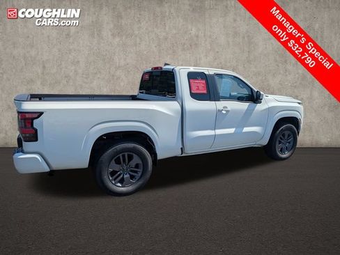 Certified 2025 Nissan Frontier SV w/ SV Convenience Package AWD/4WD image 9