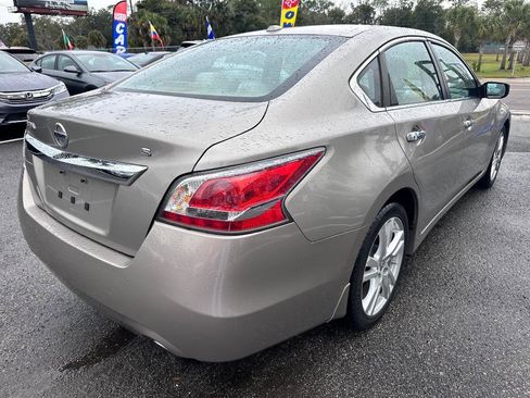 Used 2015 Nissan Altima 2.5 S w/ Power Driver Seat Package FWD image 7