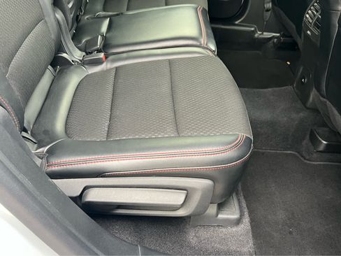 Used 2025 Ford Escape ST-Line Select AWD/4WD image 21