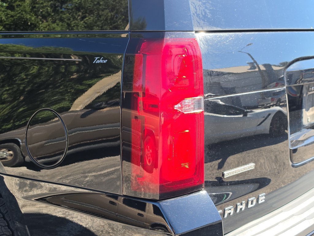 Used 2019 Chevrolet Tahoe LS w/ Enhanced Driver Alert Package RWD image 13