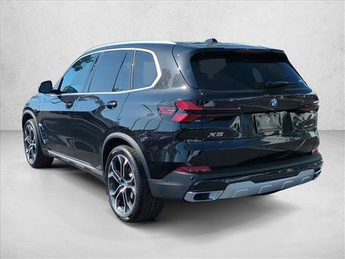 New 2026 BMW X5 sDrive40i image 9