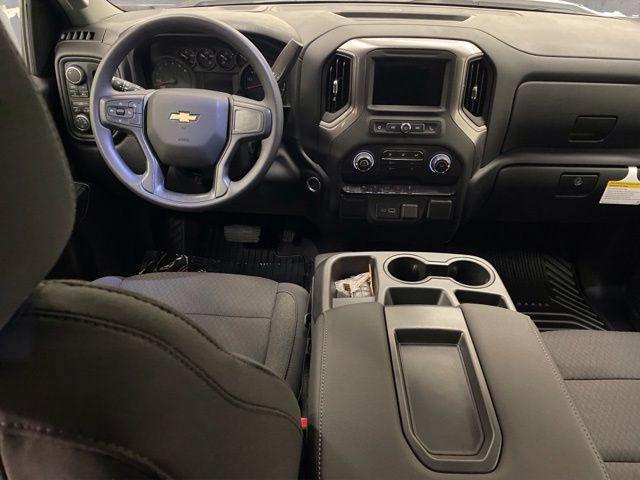 New 2026 Chevrolet Silverado 1500 Custom w/ Turbomax Blackout Package AWD/4WD image 18