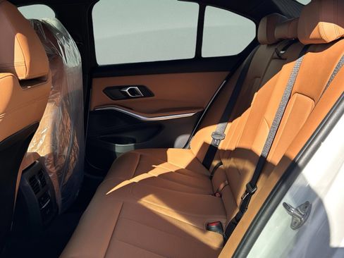 Used 2026 BMW 330i Sedan w/ Convenience Package image 21