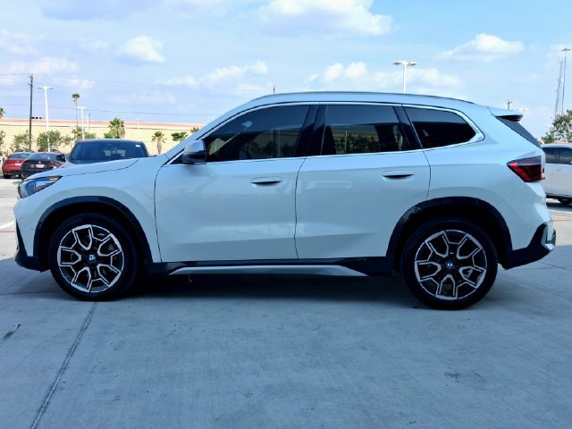 Used 2024 BMW X1 xDrive28i w/ Convenience Package AWD/4WD image 3