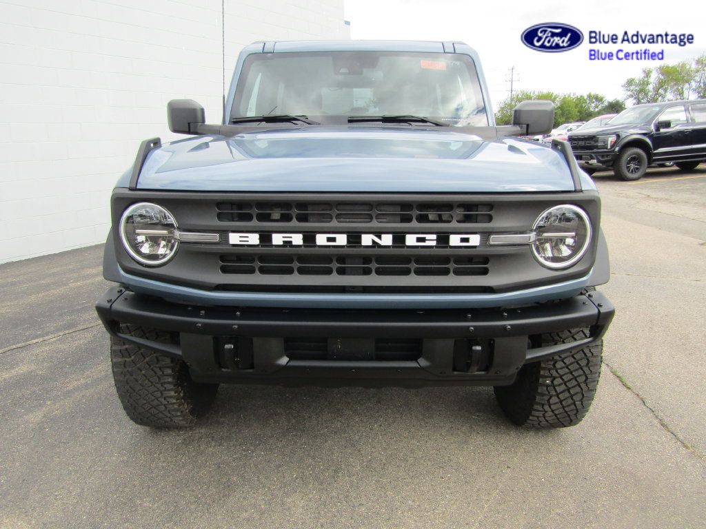 Certified 2024 Ford Bronco Black Diamond w/ Sasquatch Package AWD/4WD image 11