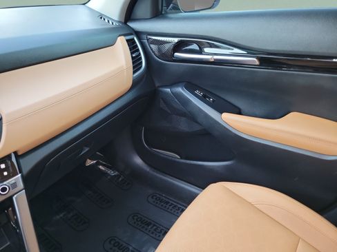 Certified 2024 Kia Seltos EX FWD image 21