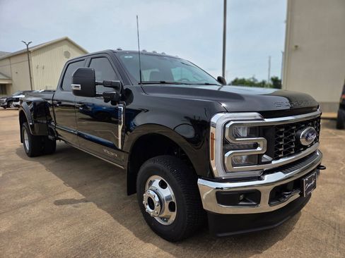 New 2026 Ford F350 Lariat w/ FX4 Off-Road Package AWD/4WD image 10