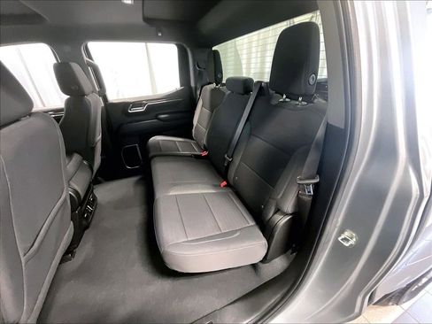 Used 2023 Chevrolet Silverado 1500 LT AWD/4WD image 15