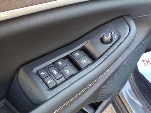 New 2026 Jeep Grand Cherokee Altitude AWD/4WD image 18