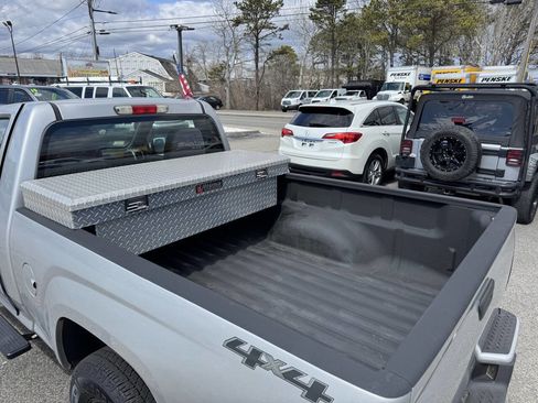 Used 2012 Chevrolet Colorado W/T image 8