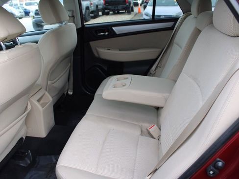 Used 2017 Subaru Outback 2.5i Premium image 25