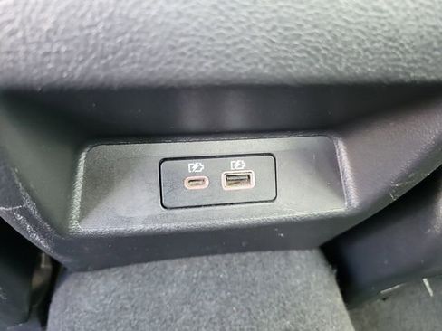 Used 2024 Nissan Altima 2.5 SV FWD image 11