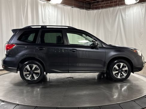 Used 2017 Subaru Forester 2.5i Premium w/ Popular Package #2A AWD/4WD image 11