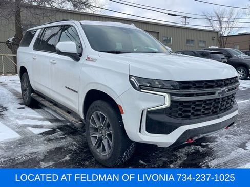 Certified 2022 Chevrolet Suburban Z71 w/ Luxury Package image 4