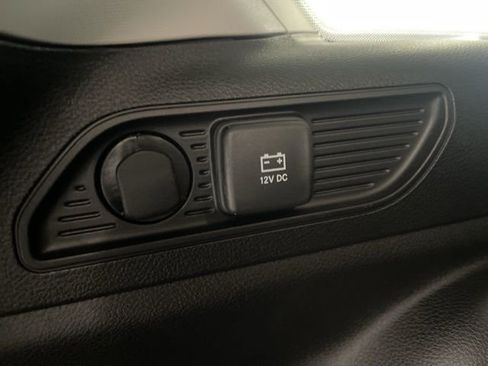 Used 2023 Jeep Grand Cherokee Limited image 12