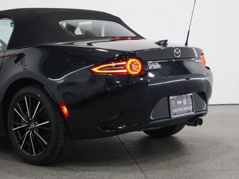 New 2026 MAZDA MX-5 Miata Grand Touring w/ Weather Package RWD image 10