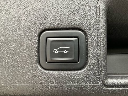 Used 2020 GMC Terrain Denali w/ Denali Premium Package FWD image 31