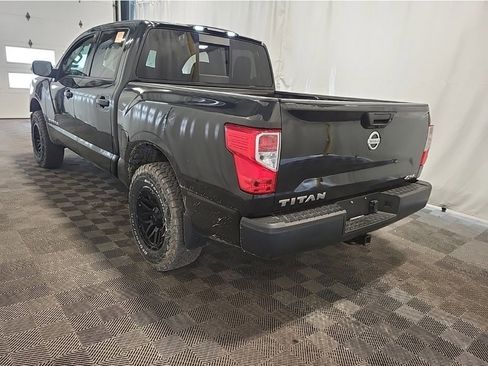 Used 2019 Nissan Titan S image 2