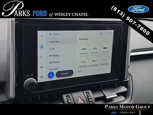 Used 2023 Toyota RAV4 XLE Premium image 22