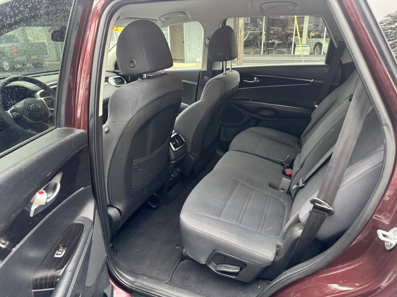 Used 2019 Kia Sorento AWD image 4