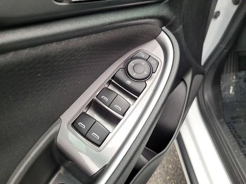 Used 2022 Chevrolet Malibu LT FWD image 26
