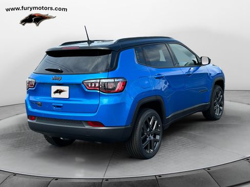 New 2025 Jeep Compass Limited w/ Sun & Sound Group AWD/4WD image 4
