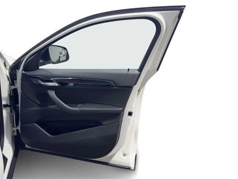 Used 2018 BMW X2 sDrive28i w/ Convenience Package image 9