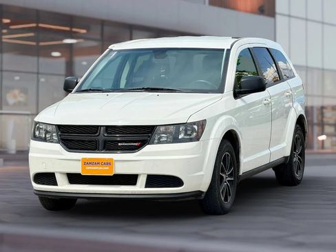 Used 2018 Dodge Journey SE w/ Popular Equipment Group FWD image 3