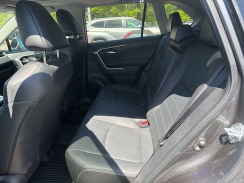 Used 2023 Toyota RAV4 XLE Premium FWD image 9