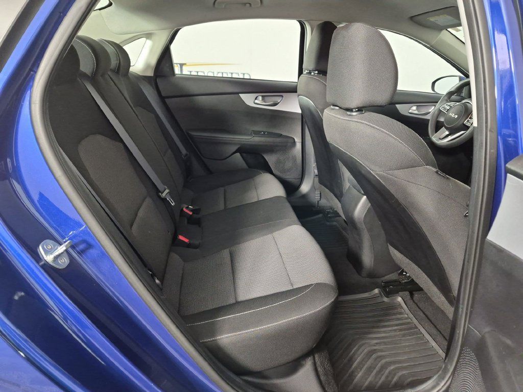 Used 2023 Kia Forte LXS w/ LXS Technology Package FWD image 34