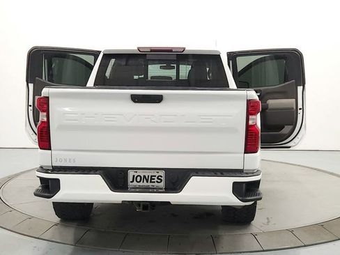 Used 2019 Chevrolet Silverado 1500 LT w/ Texas Edition image 14