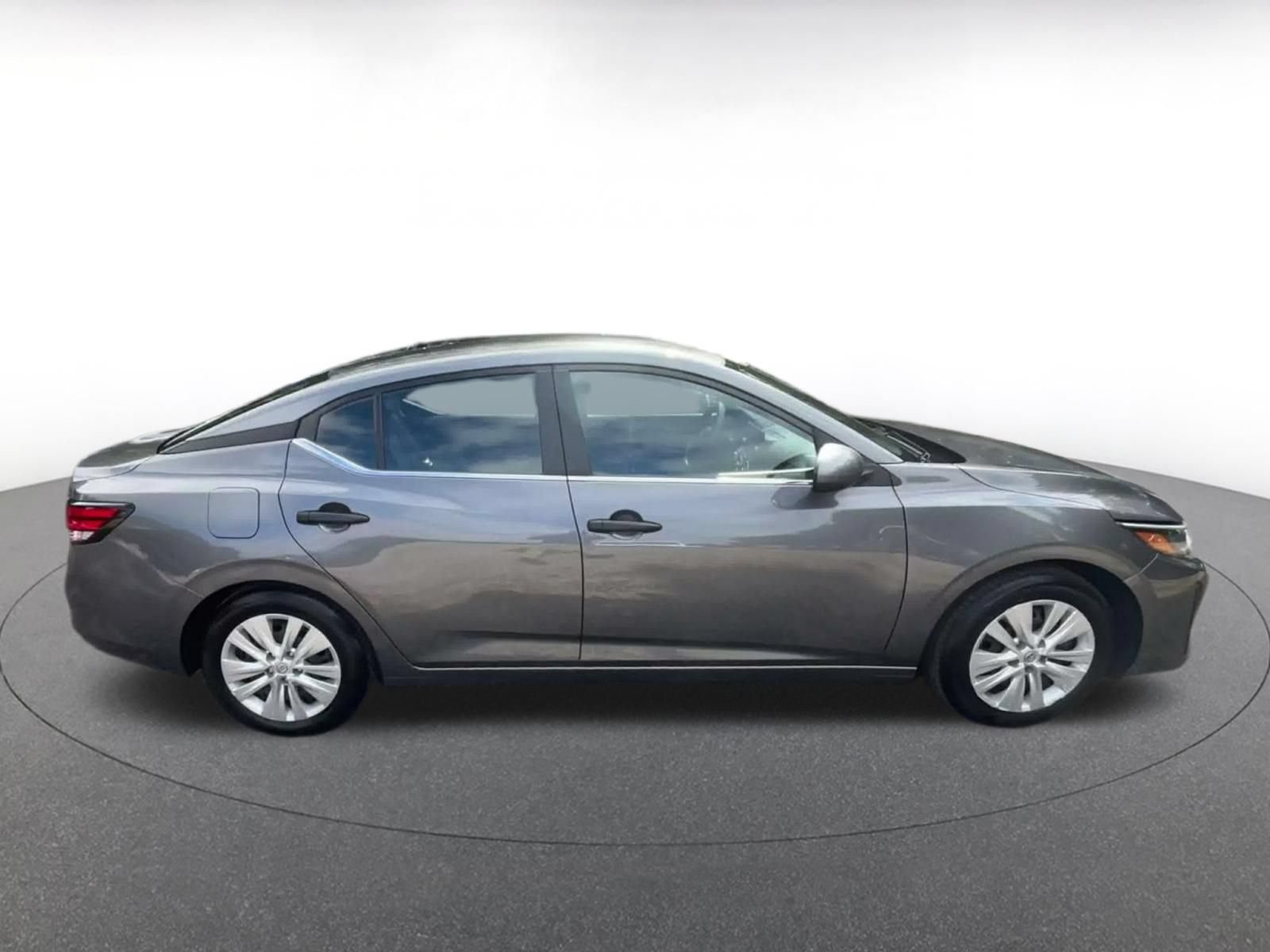 Used 2025 Nissan Sentra S FWD image 15