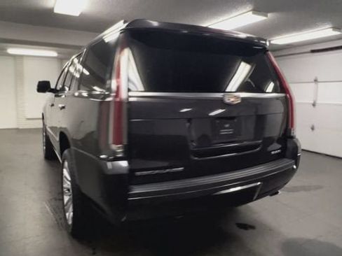 Certified 2018 Cadillac Escalade Platinum AWD/4WD image 7