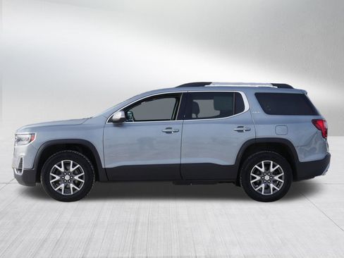 Used 2023 GMC Acadia SLE w/ Driver Convenience Package image 4