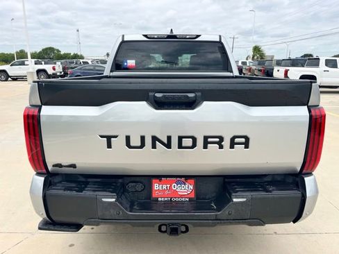 Used 2025 Toyota Tundra SR5 w/ SR5 Premium Package AWD/4WD image 5