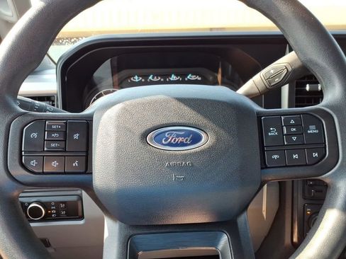 Used 2026 Ford F250 XL w/ XL Off-Road Package AWD/4WD image 25