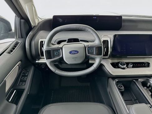 New 2026 Ford Expedition Active AWD/4WD image 30