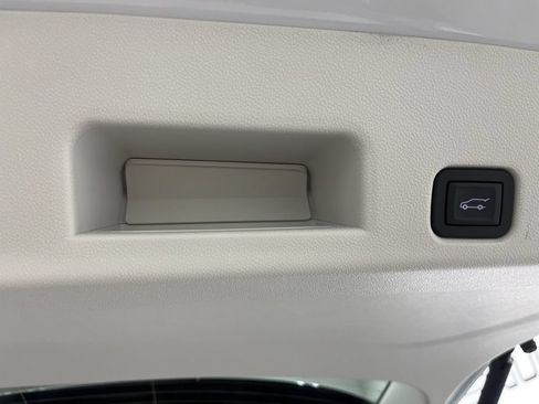 New 2026 GMC Acadia Denali w/ Super Cruise Package FWD image 26