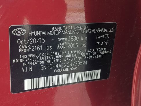 Used 2016 Hyundai Elantra SE image 32