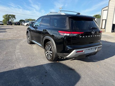 Used 2025 Nissan Pathfinder Platinum w/ Cargo Package AWD/4WD image 7