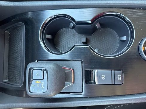Used 2023 Nissan Rogue SV AWD/4WD image 32