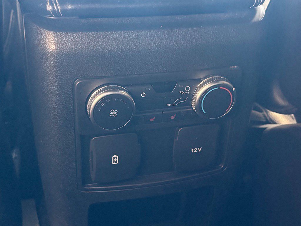 Used 2020 Ford Explorer XLT w/ Equipment Group 202A AWD/4WD image 27
