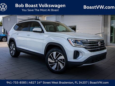 New 2026 Volkswagen Atlas SE FWD image 1